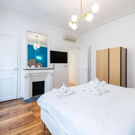 Le Deneuve - Passy Tour Eiffel A Pied - 4 Personnes-logement Entierement Climatise Parigi