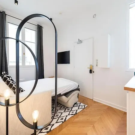 Le Deneuve - Passy Tour Eiffel A Pied - 4 Personnes-logement Entierement Climatise Appartamento